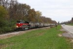 IAIS 513 continues along leading the PESI from Peoria to Silvis